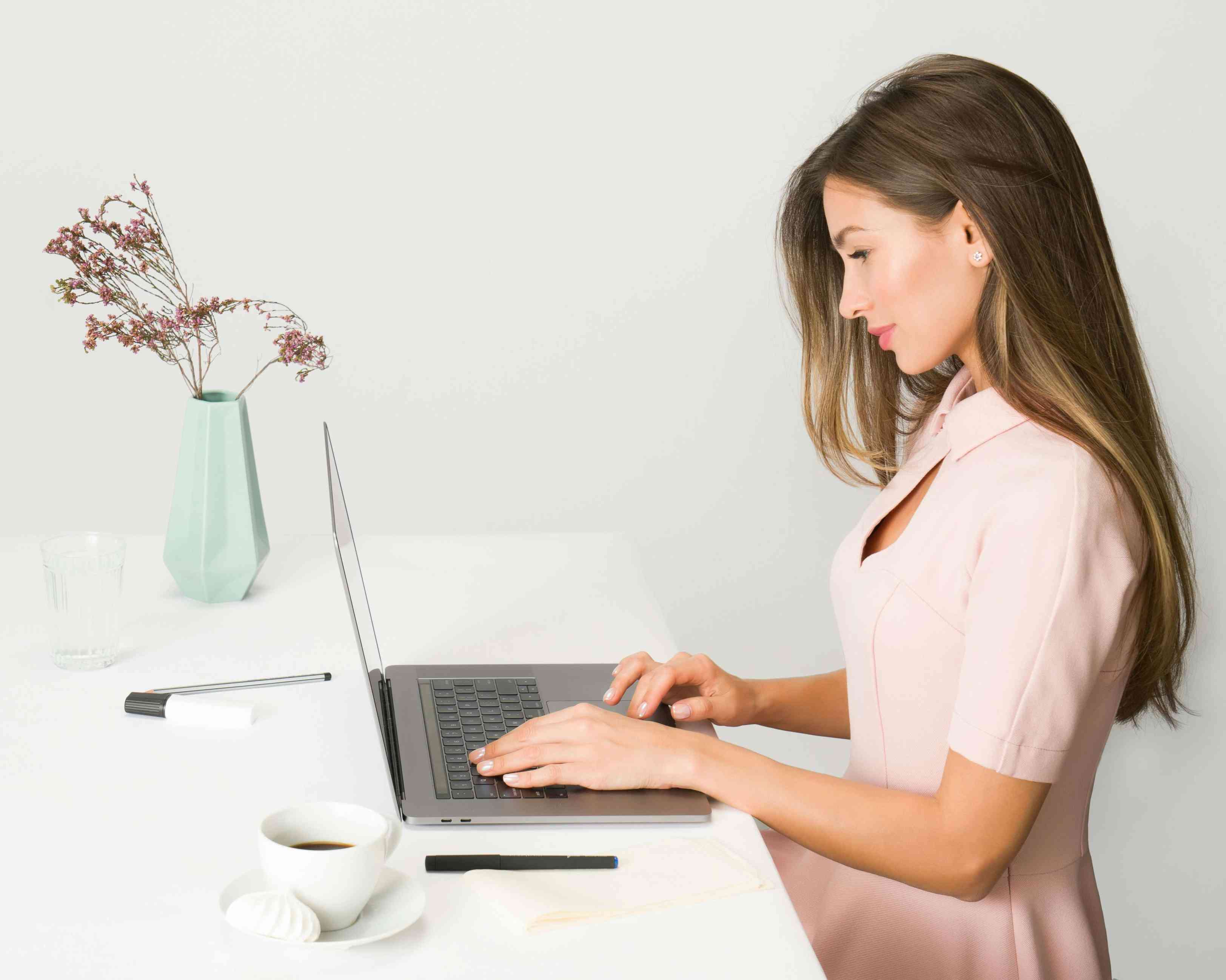 Stream Accounting utilizes advanced financial dashboards for real-time insights and reporting.